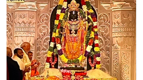 Supernatural-Moment-Sri-Ram-Lala-Seated-In-Shri-Ram-Janmabhoomi-Temple-Pm-Narendra-Modi-Consecrated-Him